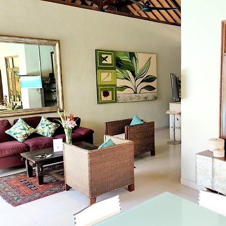 Villa Taman Rahasia, Sitara Villa Group Seminyak Buitenkant foto